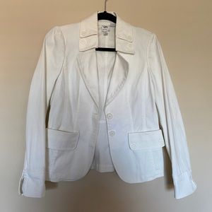 Super cute white jacket